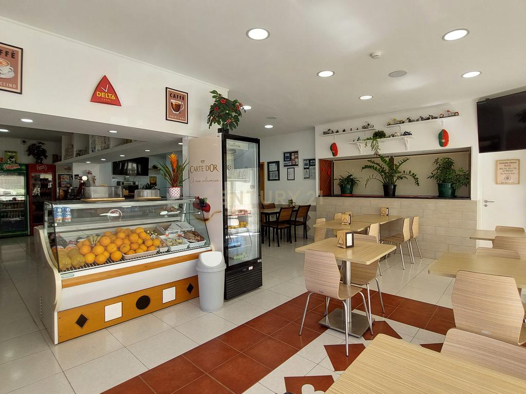 Trespasse de Café/Restaurante Totalmente Equipado | Patacão – Faro - Image 2