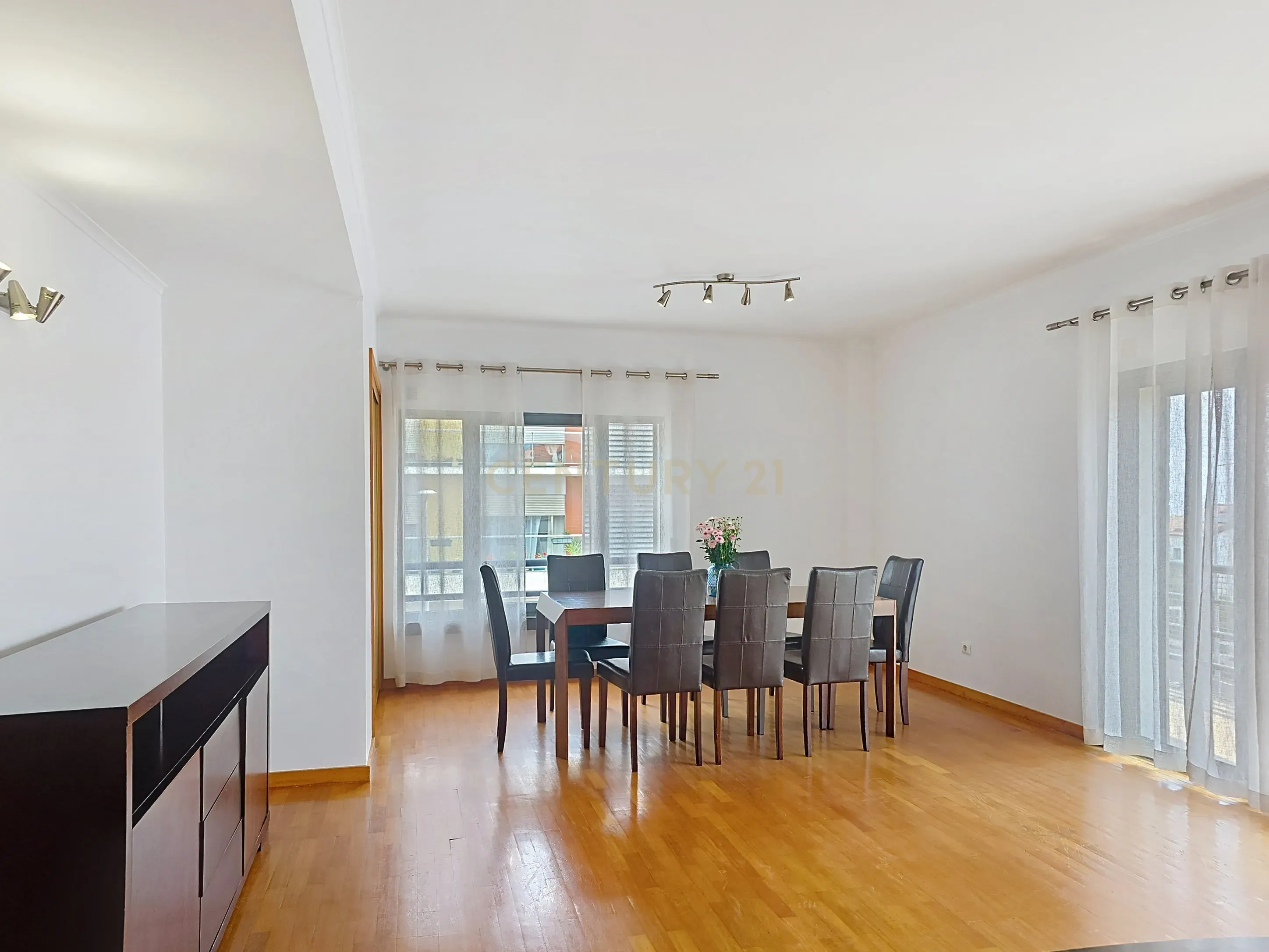 Fotografia 6 de Apartamento T3 no Edifício Mónaco, em Ponta Delgada