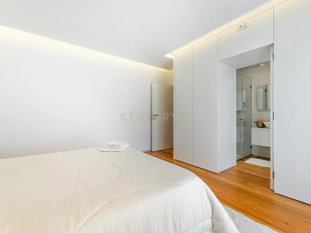 Exclusiva Moradia T4 com Piscina em Ponte de Lima - Image 12