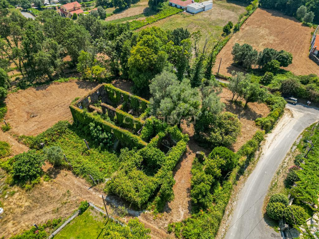  Quinta  para reconstrução , em  Anais, em Ponte de Lima – a vila mais antiga de Portugal. - Image 16