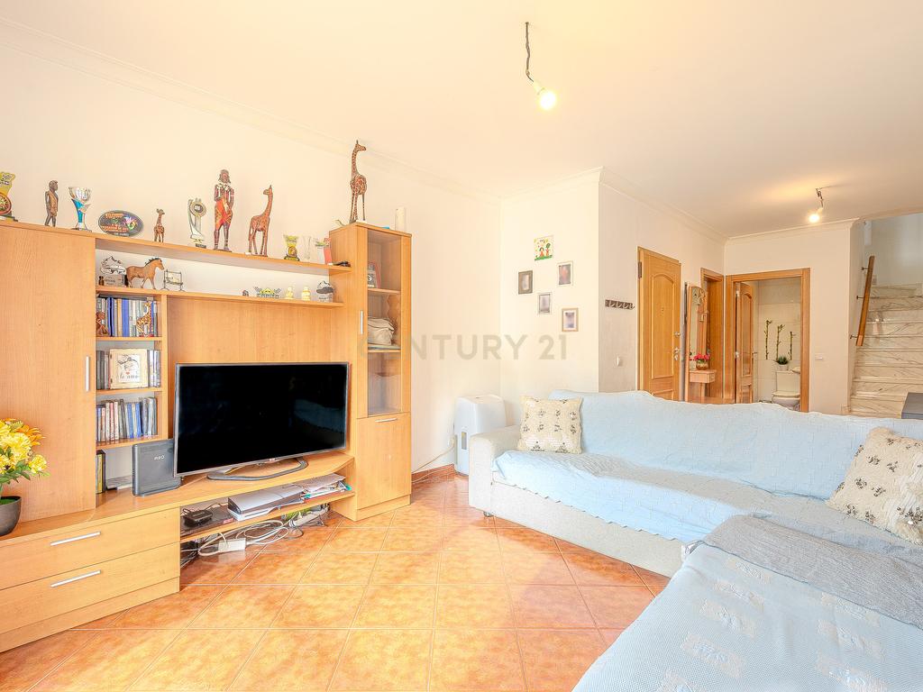 Moradia T2 com Garagem e Logradouro - Ferreiras, Albufeira - Image 10