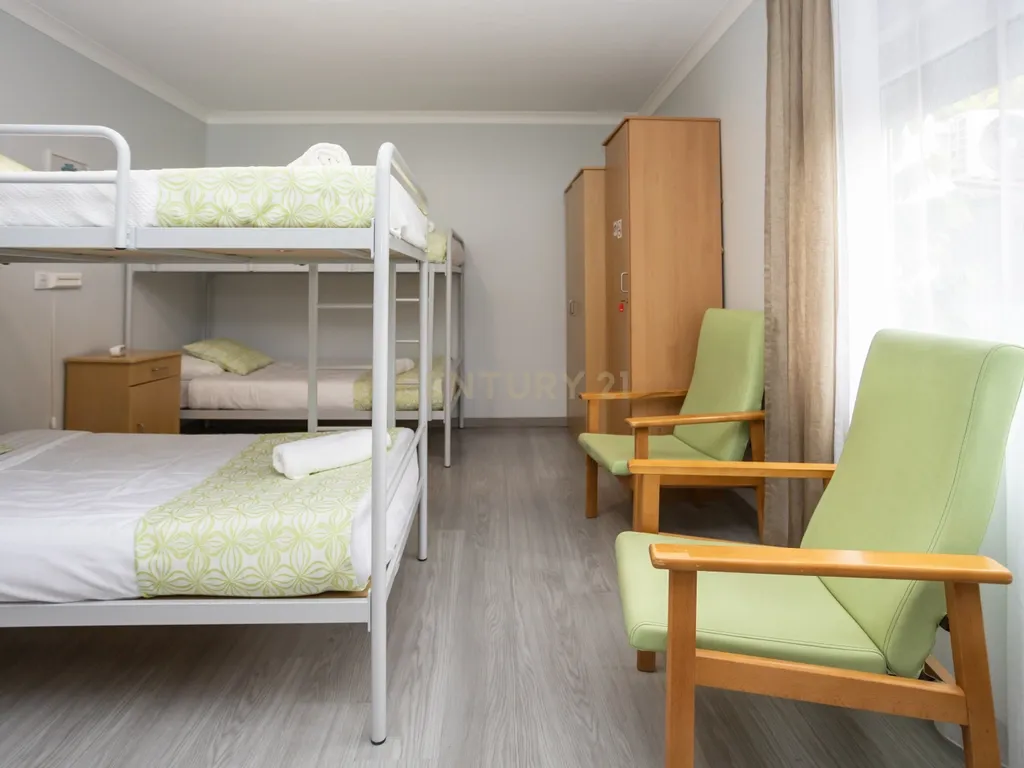 Fantástica Moradia Versátil com Piscina e Jardim, junto a serra da Arrábida – Setúbal - Image 31