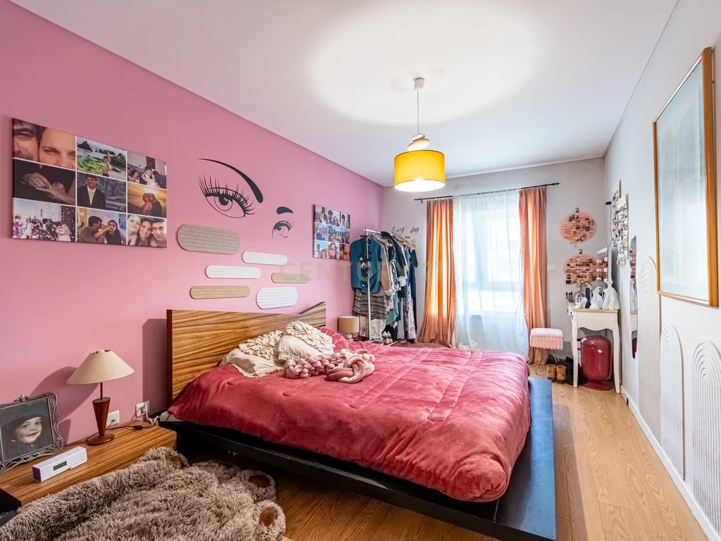 Apartamento T3 com Parqueamento e Arrecadação | Montijo - Image 22