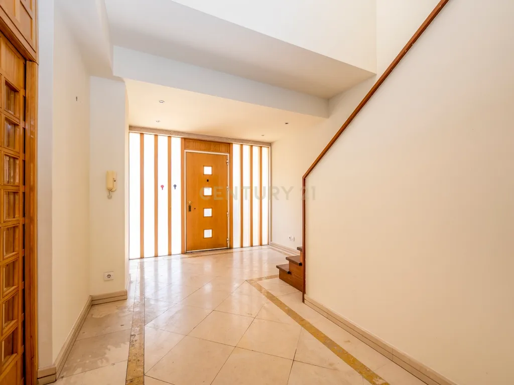 Moradia T4+1 em Condomínio Privado – Parque das Nações, Lisboa - Image 33