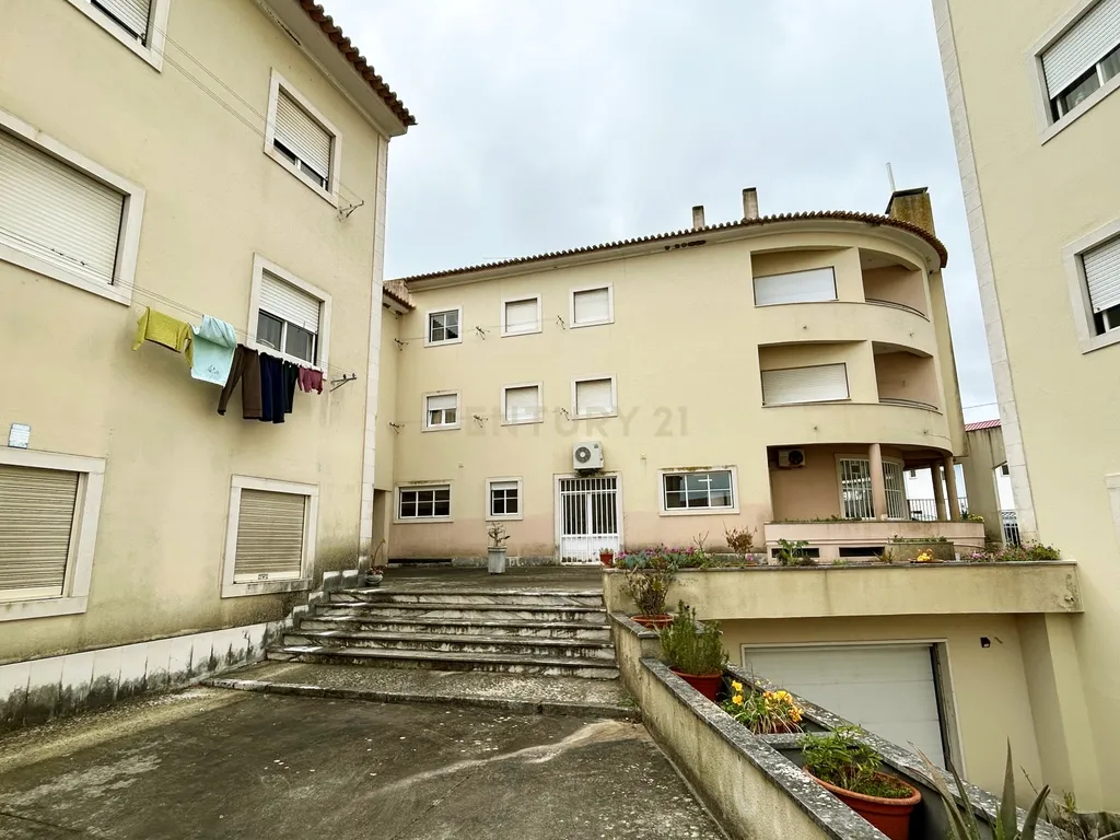 Apartamento T2 em Loures - Condomínio fechado - Image 26