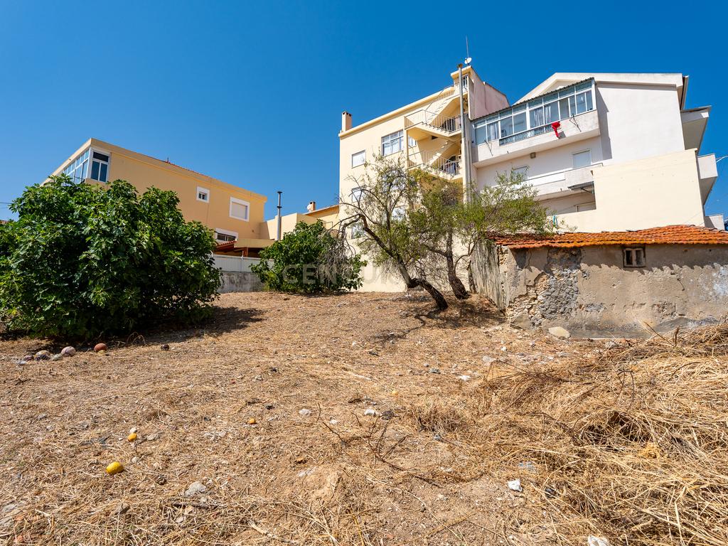 **ESPECTACULAR TERRENO EM LOURES** - Image 12