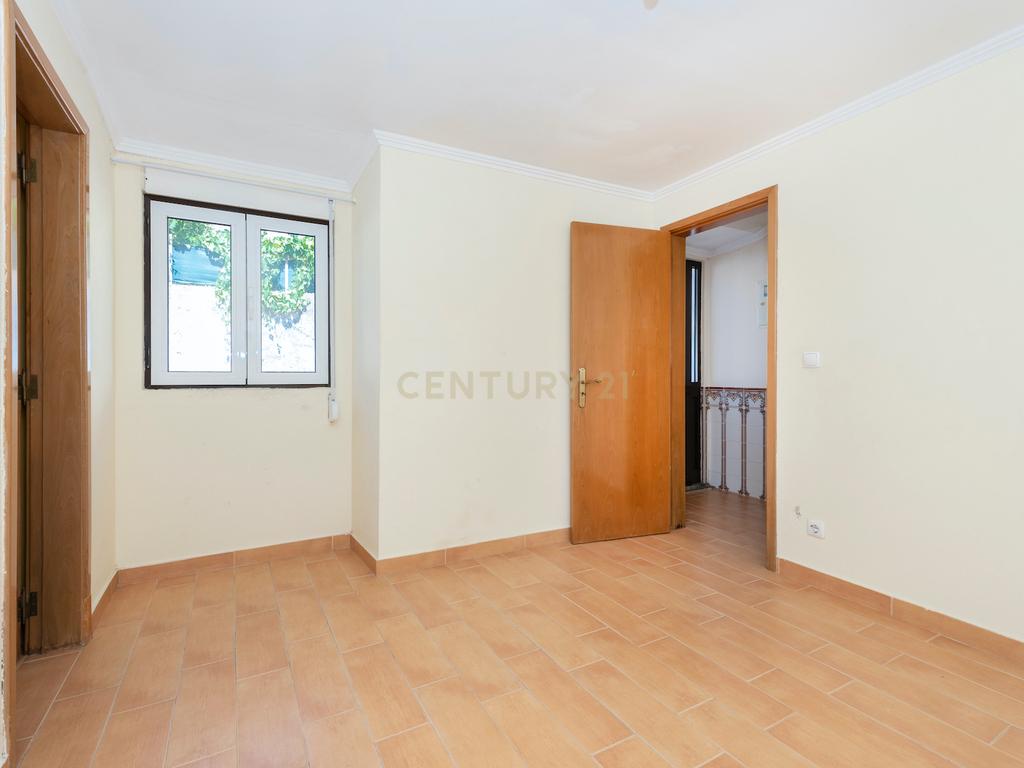 Moradia com 136 m2 de área útil localizada na  Rua da Capela, Idanha Belas  - Image 21