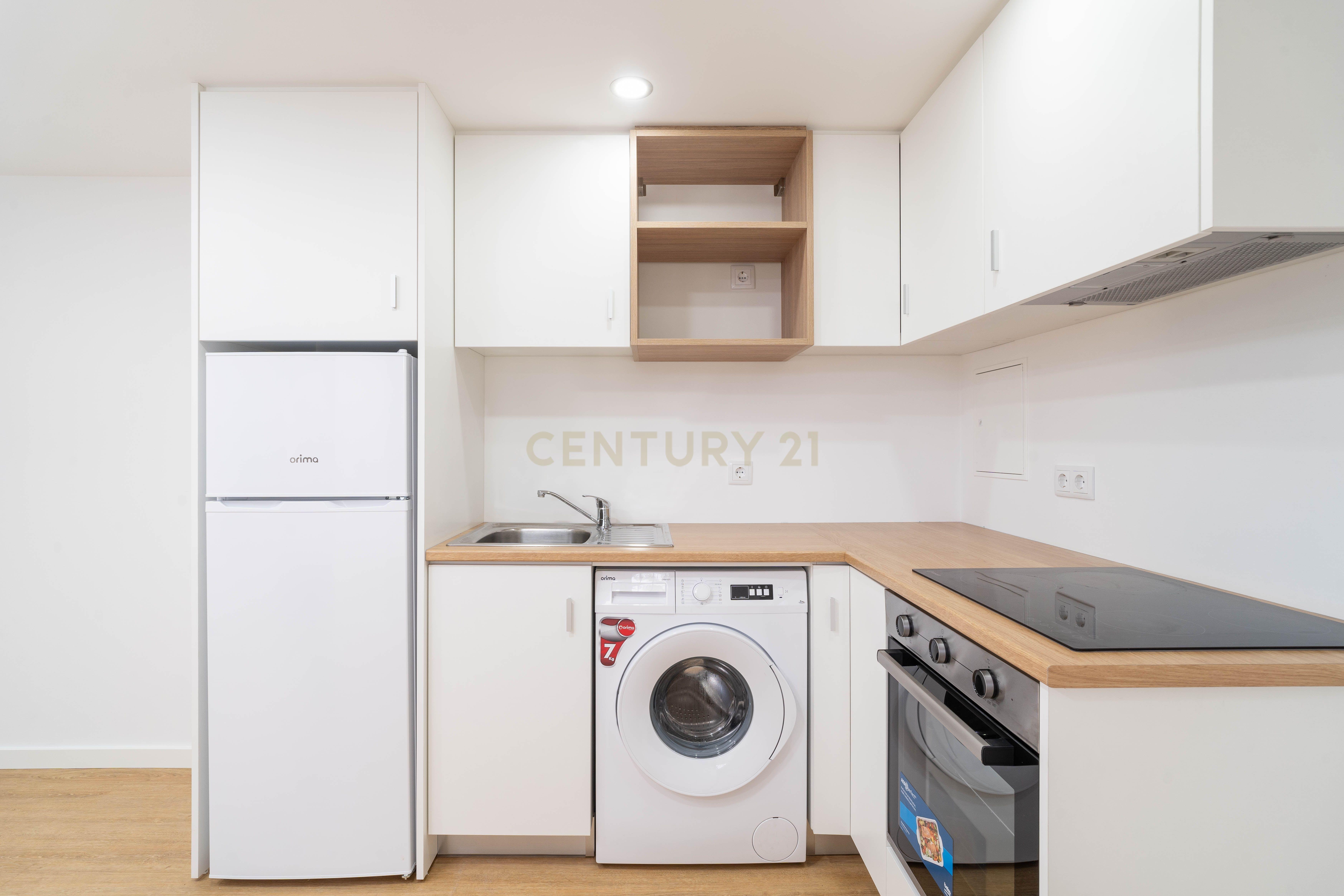 Fotografia 11 de Apartamento transformado em Dois estúdios junto à Praça da República