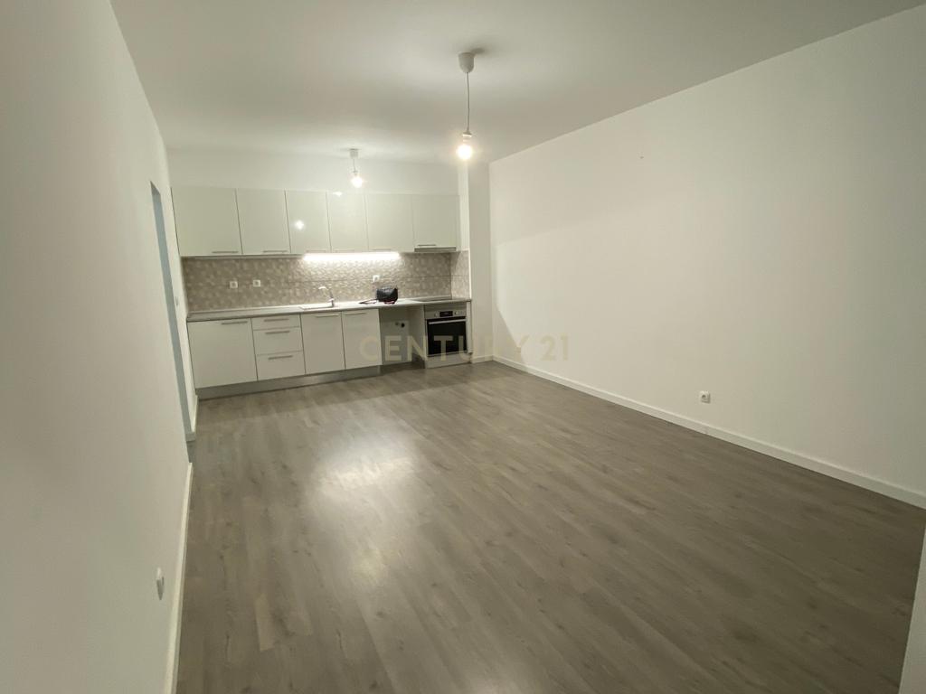 Apartamento T2 em São Sebastião, Setúbal - Image 1