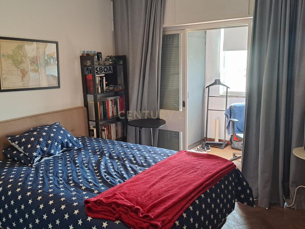 Apartamento T4 na Rua Gil Vicente - Parede - Image 26