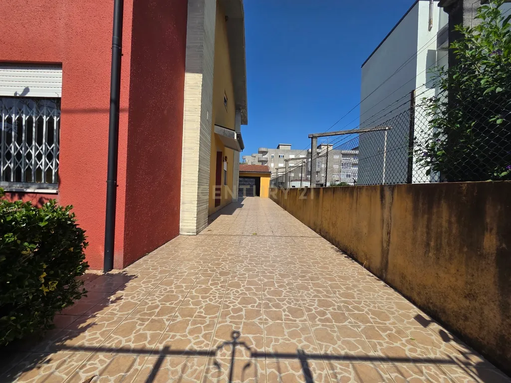 MORADIA T4 | JARDIM | GARAGEM | ANEXO | 4 FRENTES | RC E 1 ANDAR | VALONGO - Image 29