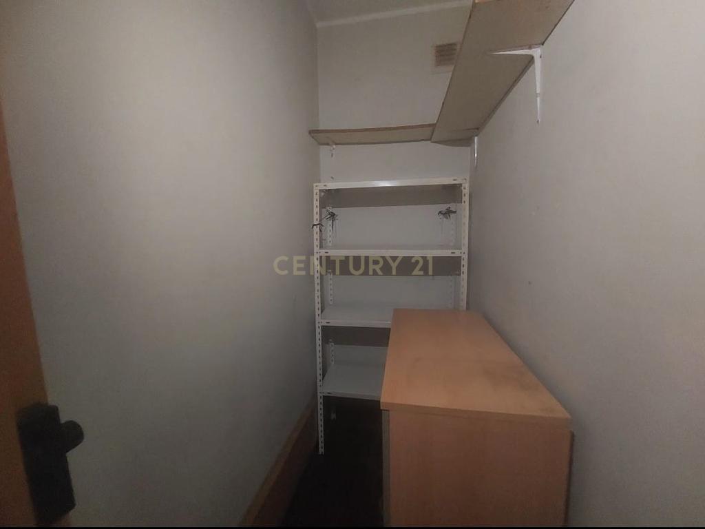 Apartamento T2 em Matosinhos com Garagem e Varanda - Image 15
