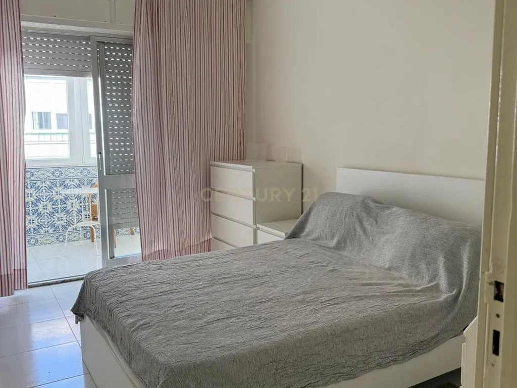T1 em Algés, Oeiras - Localização Central e Conforto - Image 7