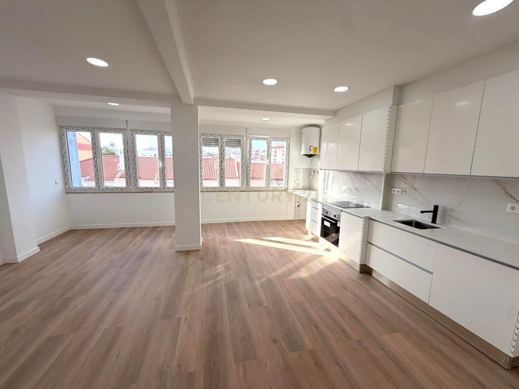 Moderno Apartamento na Avenida Luísa Todi em Setúbal completamente NOVO a estrear com Vista Deslumbrante a estrear uma Suíte - Image 3