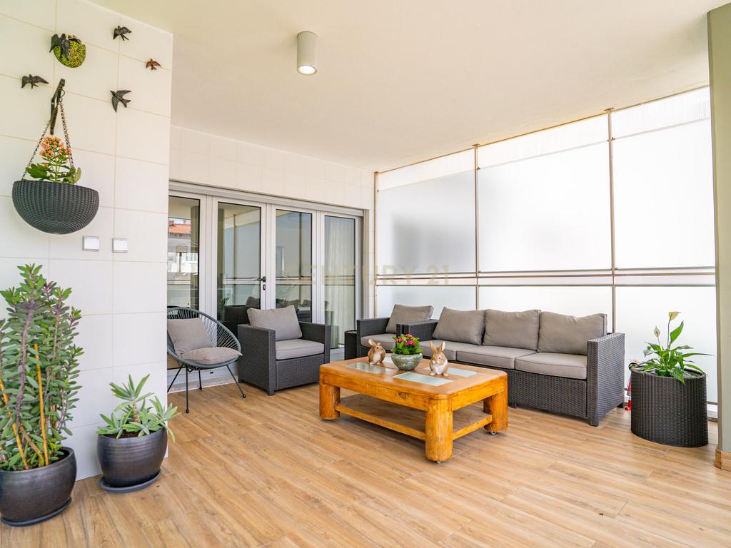 Apartamento T4 Premium com Terraço na Avenida da Independência - Image 58