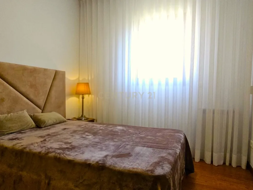 Apartamento com Três Quartos no Centro da Cidade da Póvoa de Varzim - Image 23