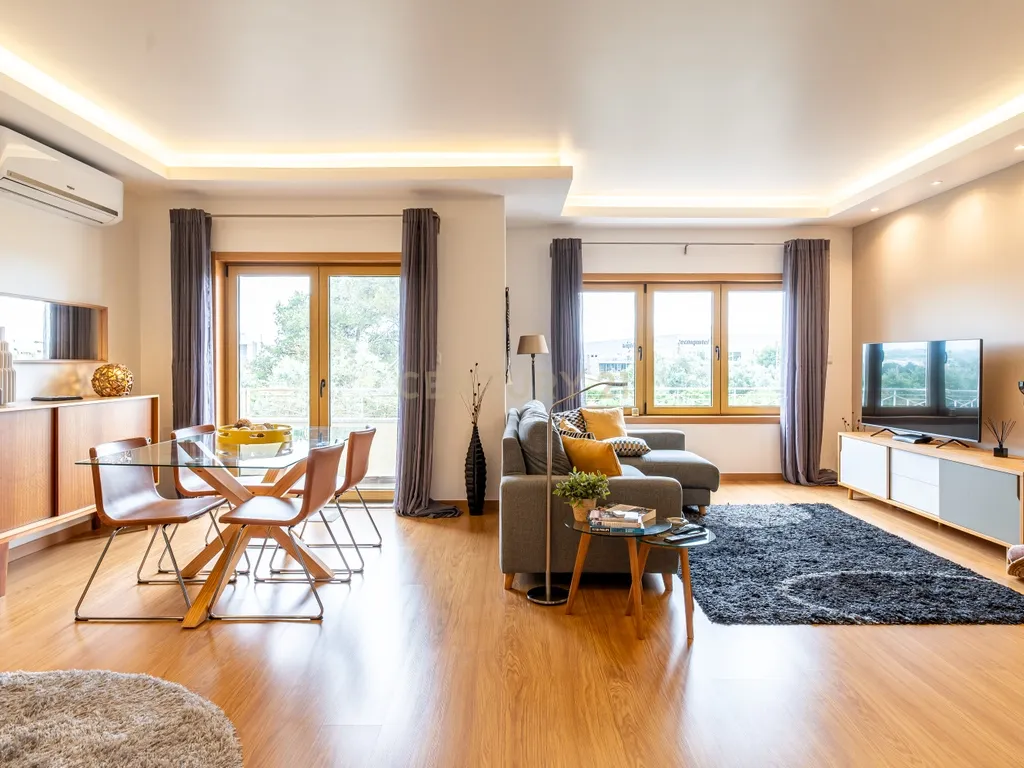 Apartamento T3+1 com Sótão de 100m² na Abrunheira – Oportunidade Única! - Image 3