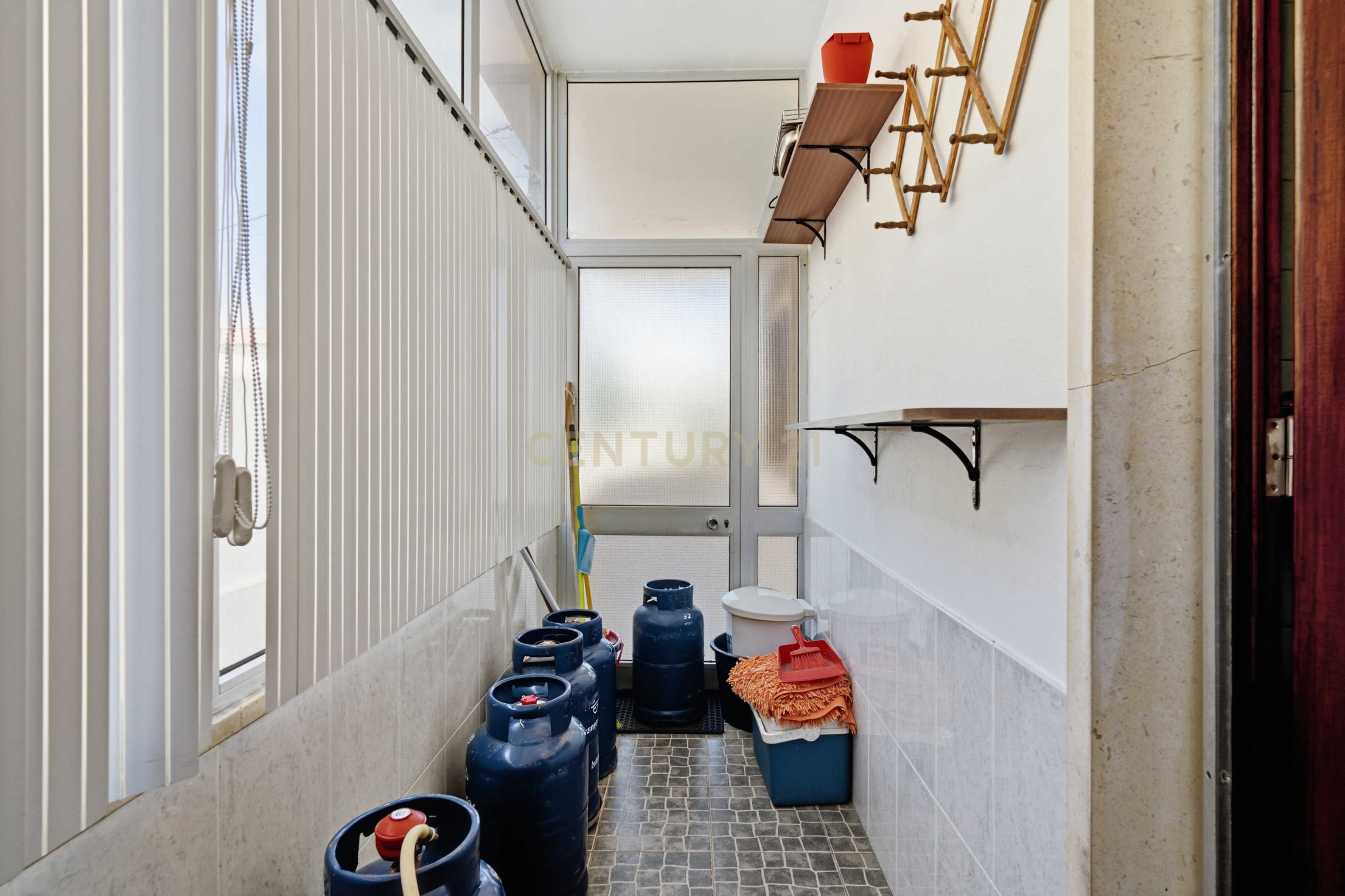 Fotografia 8 de Apartamento T3 com garagem e arrecadação - Praia da Areia Branca, Lourinhã