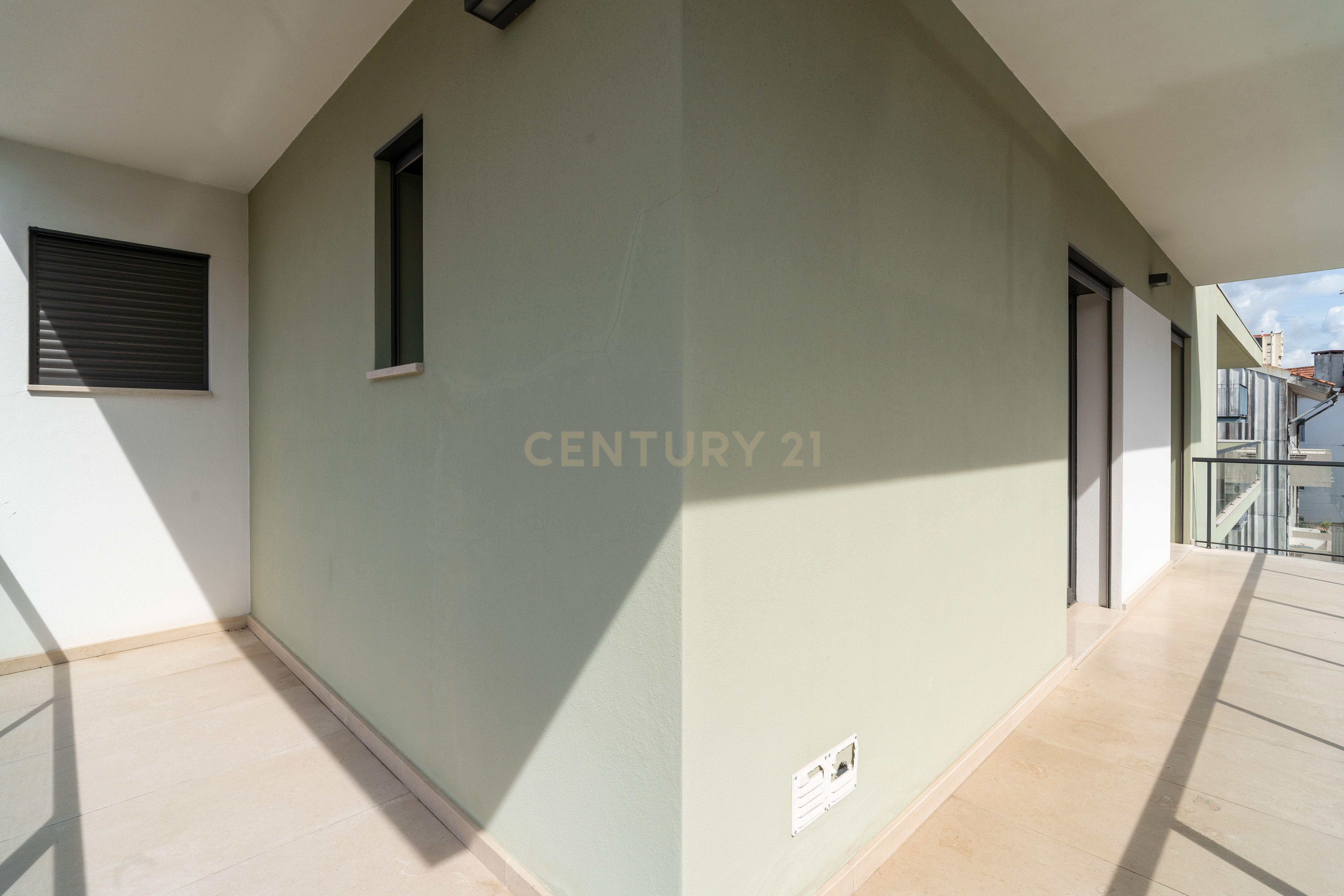 Requintada Penthouse T6 em Celas - Coimbra - Image 25