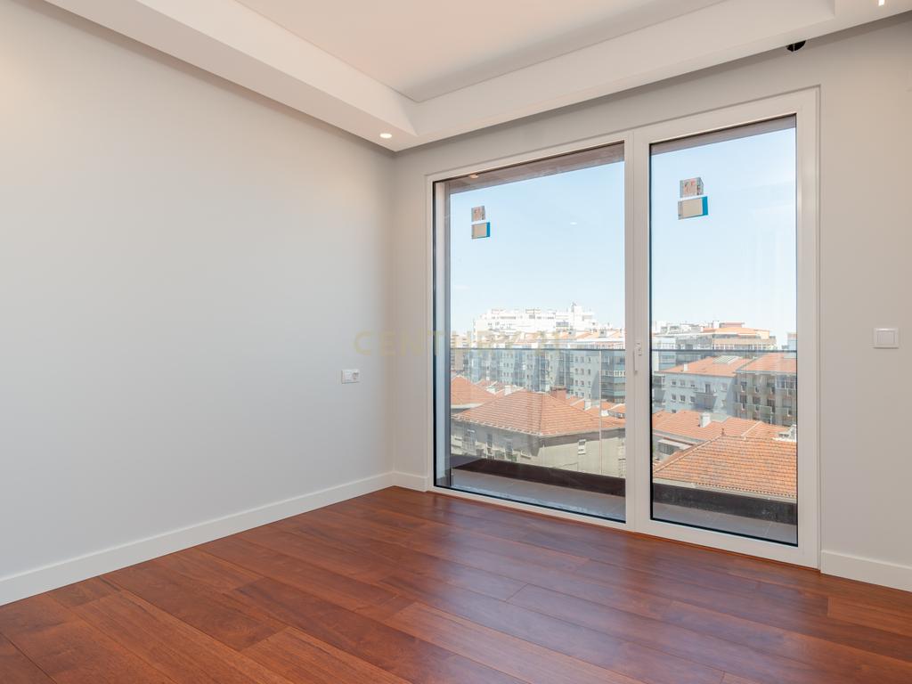 Empreendimento novo 2026, Apartamentos contemporâneos de elevado padrão. - Image 19