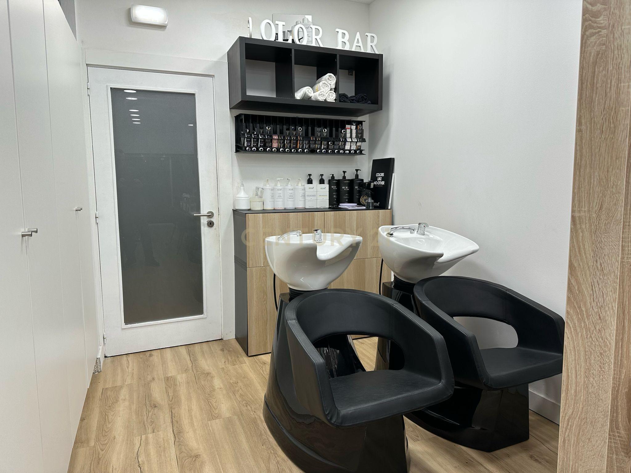 Trespasse de Salão de Cabeleireiro e Estética – Localização Premium no Centro da Cidade - Image 9