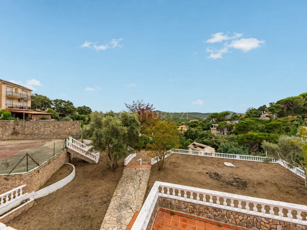 Casa ou vivenda independente na Calle Camamilla, Aiguaviva Parc, Vidreres, Girona, Costa Brava. - Image 37