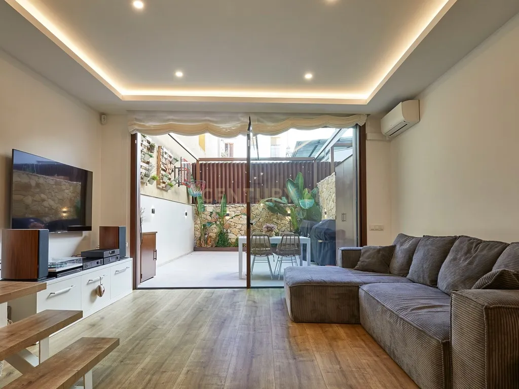 Casa Espetacular no Centro de Tiana - Image 5