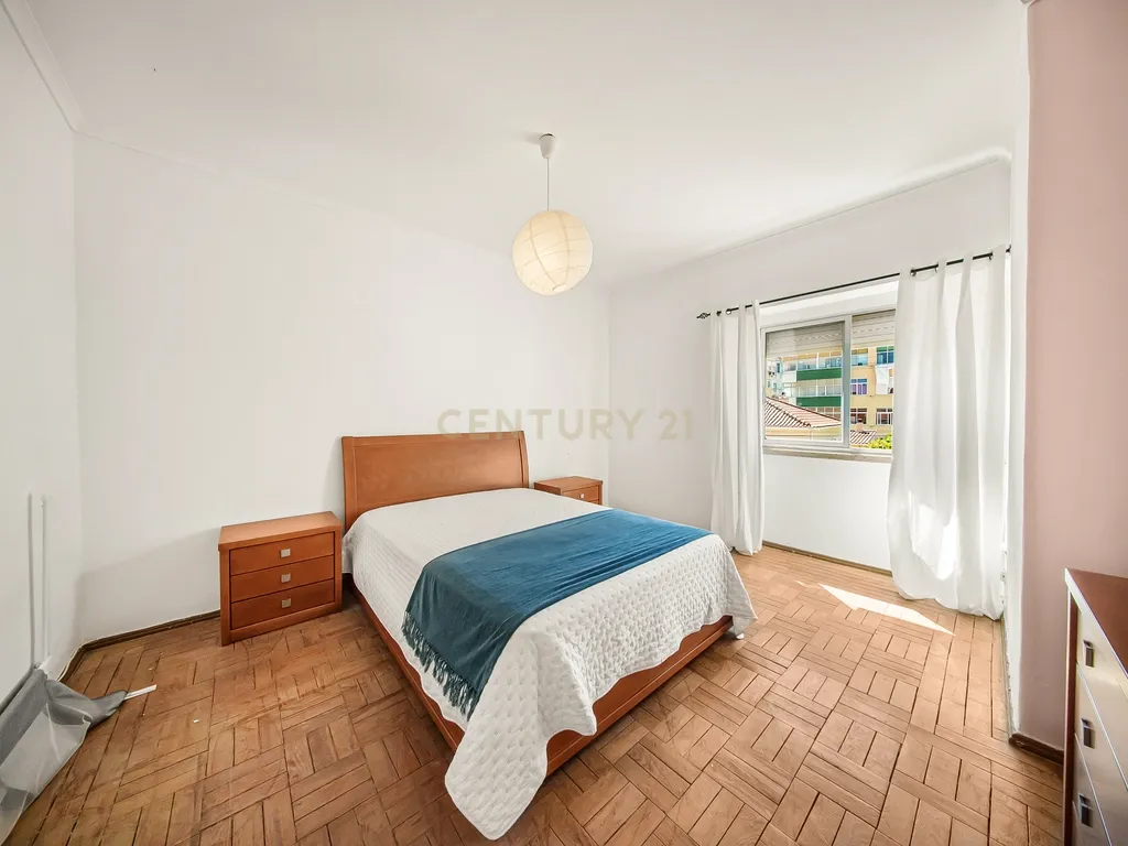 Moradia T4 em Agualva-Cacém (RESERVADO) - Image 11