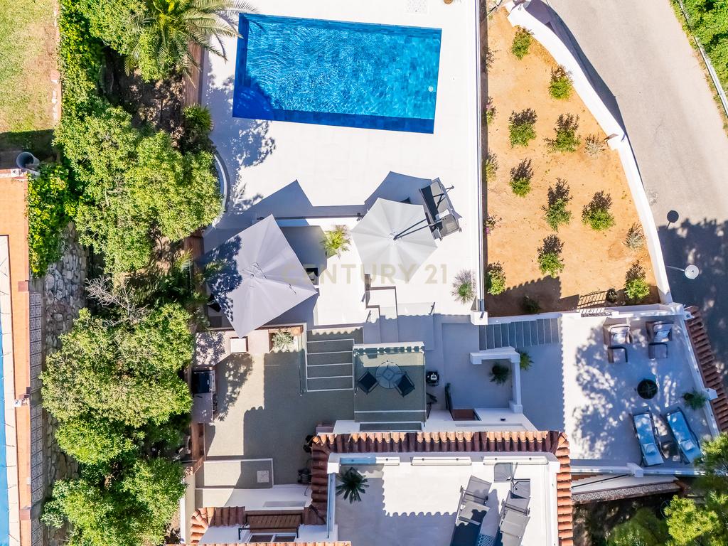 Moradia renovada com vista para o mar e perto da praia – Torreblanca, Fuengirola - Image 95