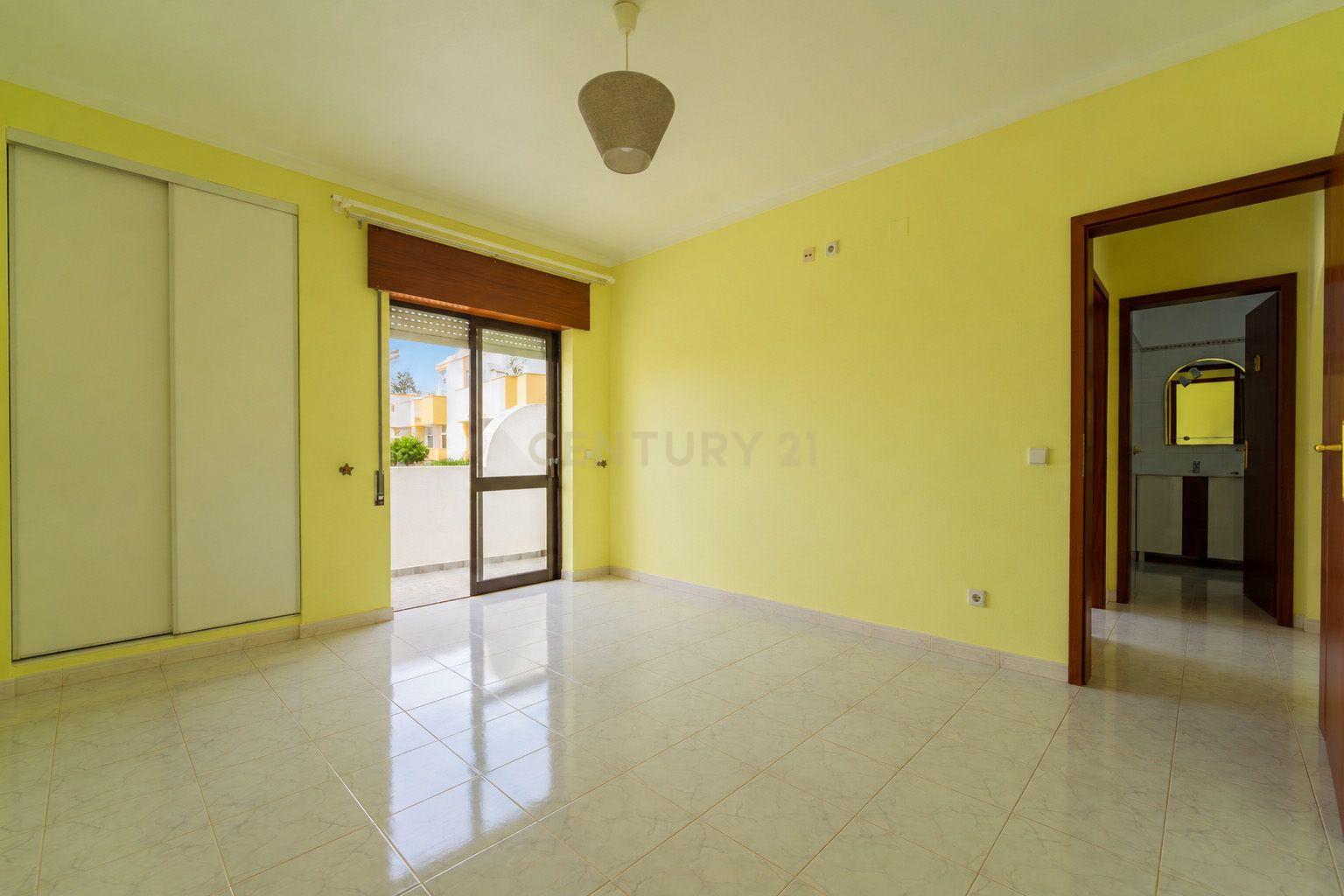 Apartamento T2 à venda em Estômbar e Parchal, Lagoa — foto 11