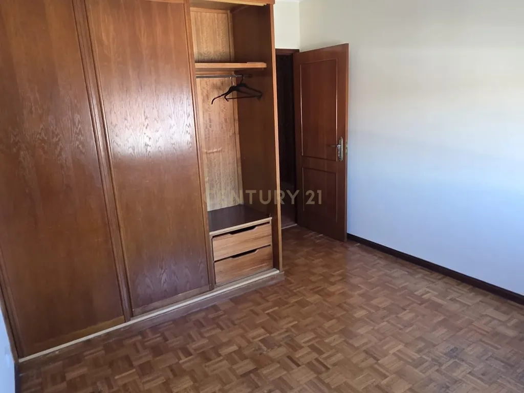 Arrendamento | Excelente Oportunidade em Leça da Palmeira – T2+1 com Terraço e Garagem 🌟 - Image 11