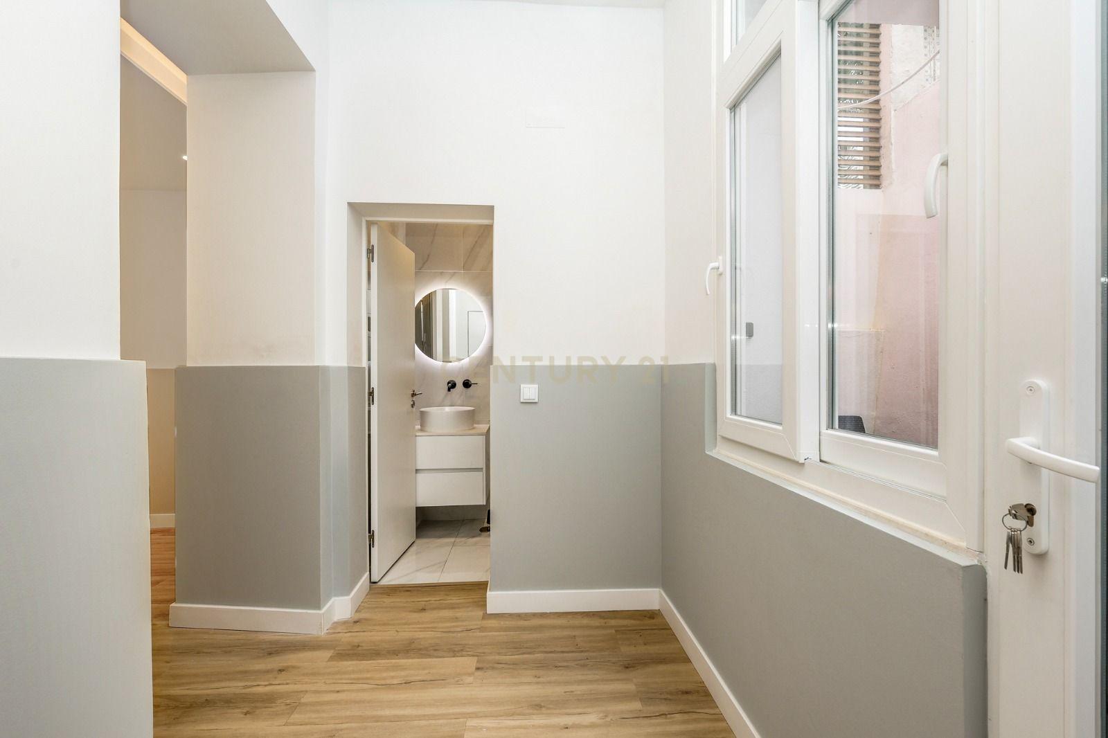 Fotografia 9 de Apartamento Renovado T2 em Campolide, Lisboa