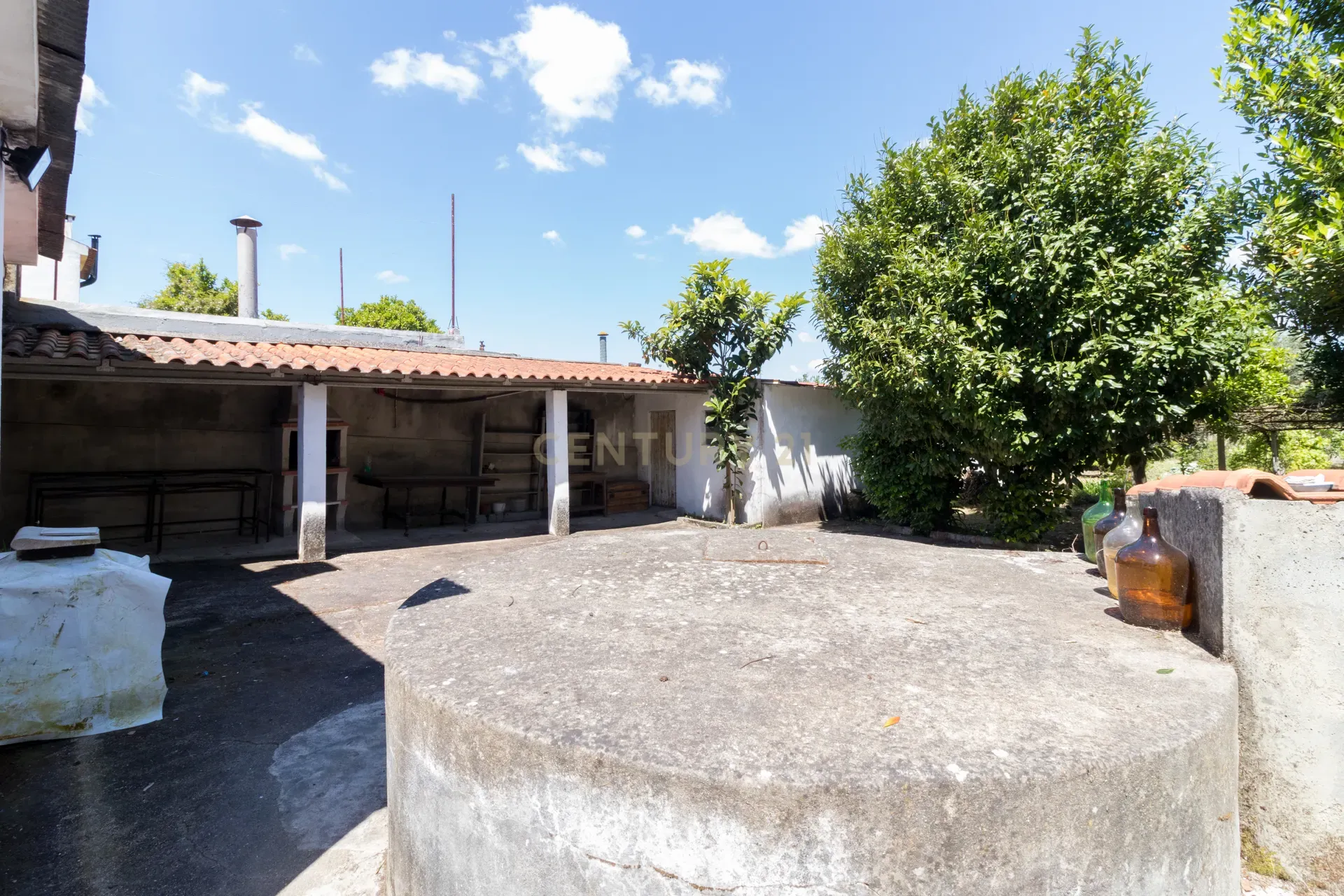 Moradia T3 com Jardim e Garagem em Santarém, Abrantes - Em Sistema de propostas Múltiplas - Image 48