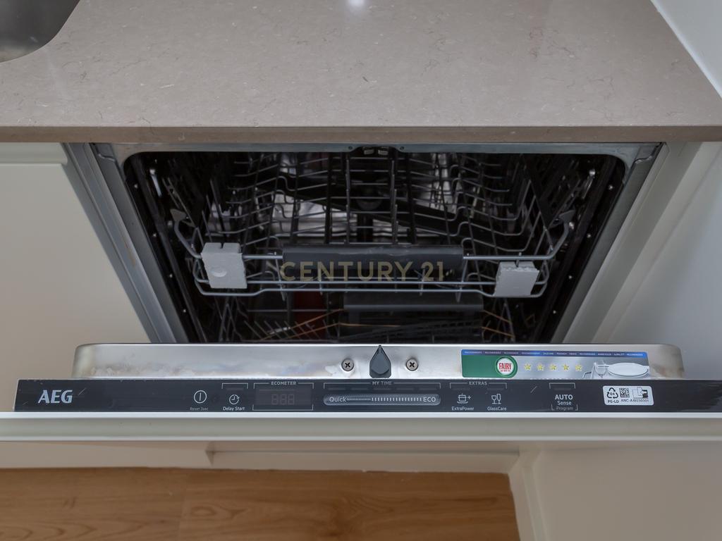 Apartamento T1 – Novo a Estrear | O’Living Olivais – Jardins Cristo Rei - Image 25