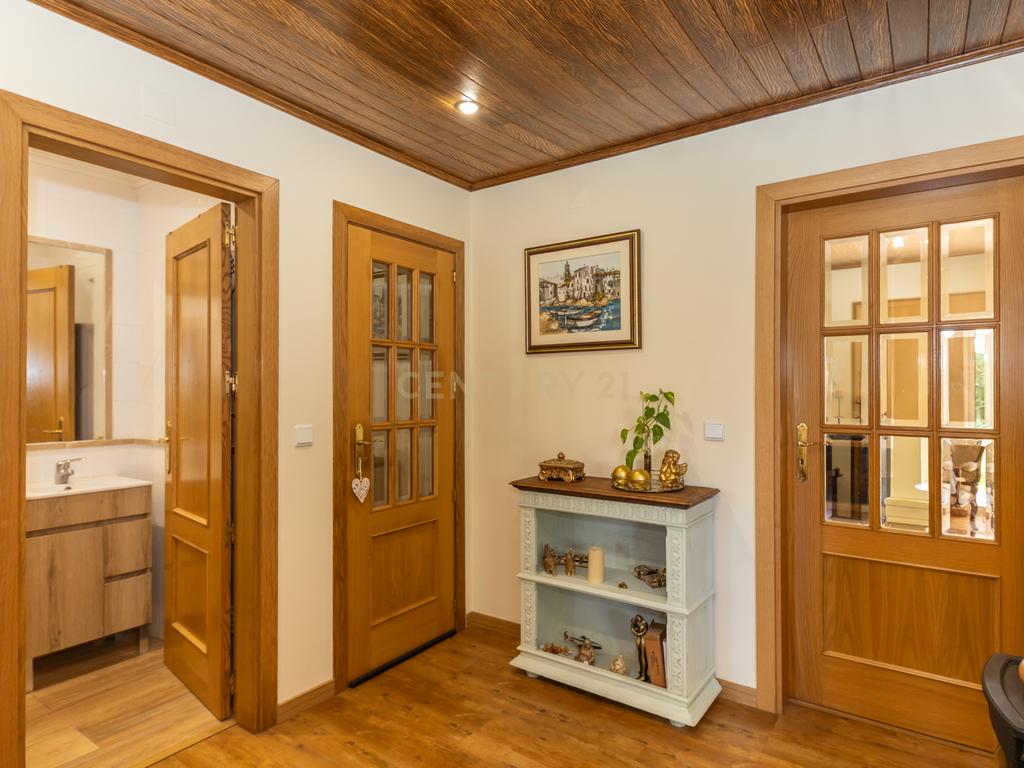 Moradia T3 no Condomínio Varandas do Golfe do Montado – Segurança, Conforto e Estilo de Vida Exclusivo - Image 36