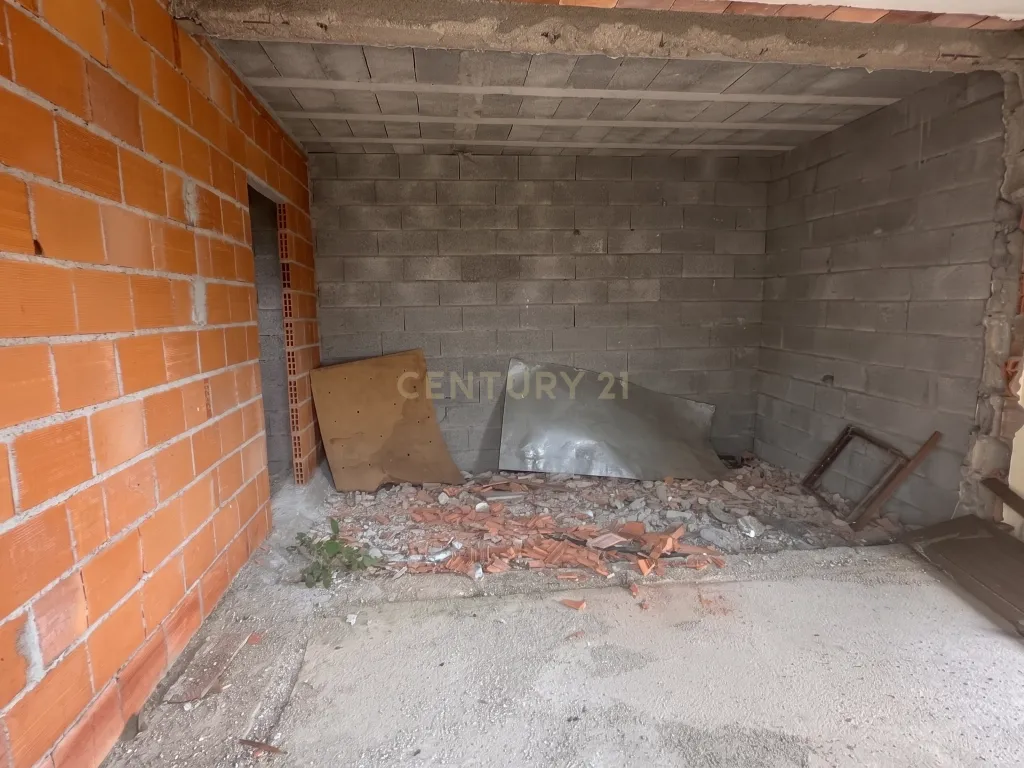 Magnífica Casa com Terreno e Projeto Aprovado no Coração do Gerês - Image 18