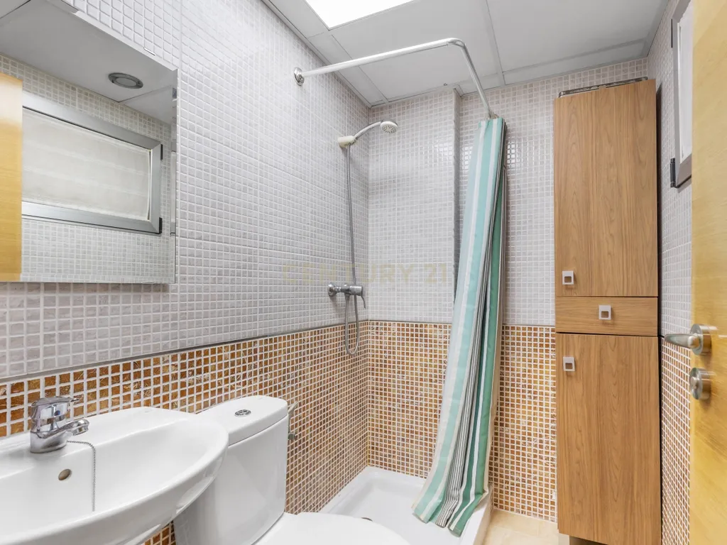 Apartamento virado a sul perto da praia de La Mata - Image 12