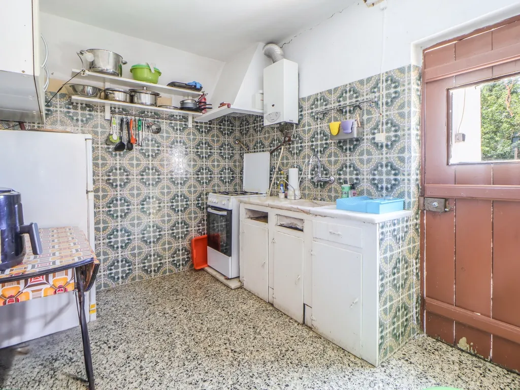 Moradia T2+3 com projecto de renovação aprovado | Terreno 12.000m2 | Vista Mar | Anexos - Image 34