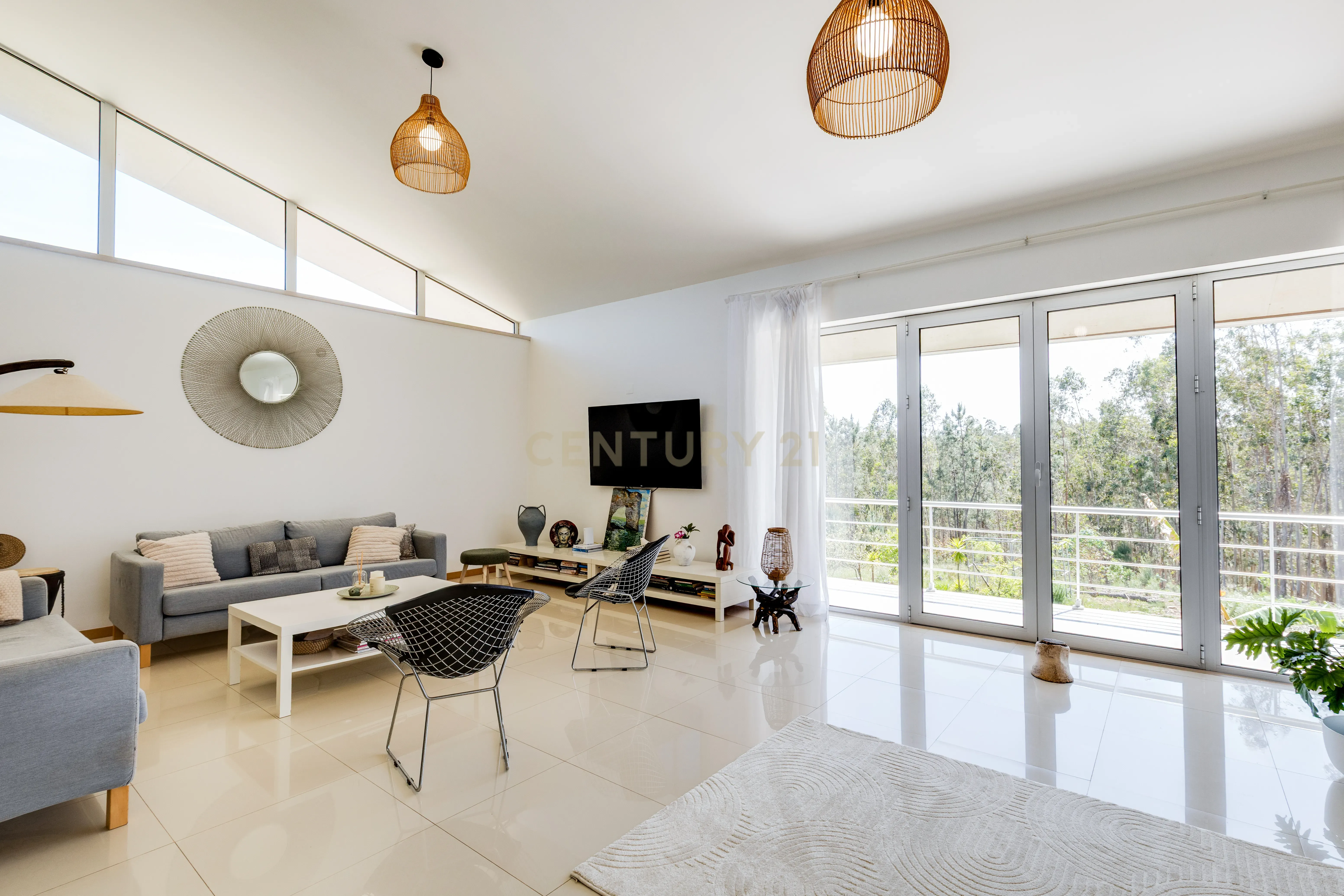 Fotografia 6 de MORADIA T4 COM ARQUITETURA MODERNA EM CARREGUEIRO, POMBAL