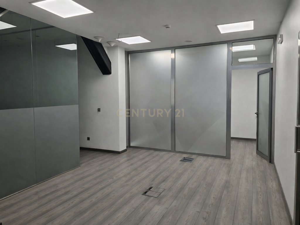 Escritório com 160 m2 | Rua de Alfandega, Baixa Pombalina, Lisboa - Image 10