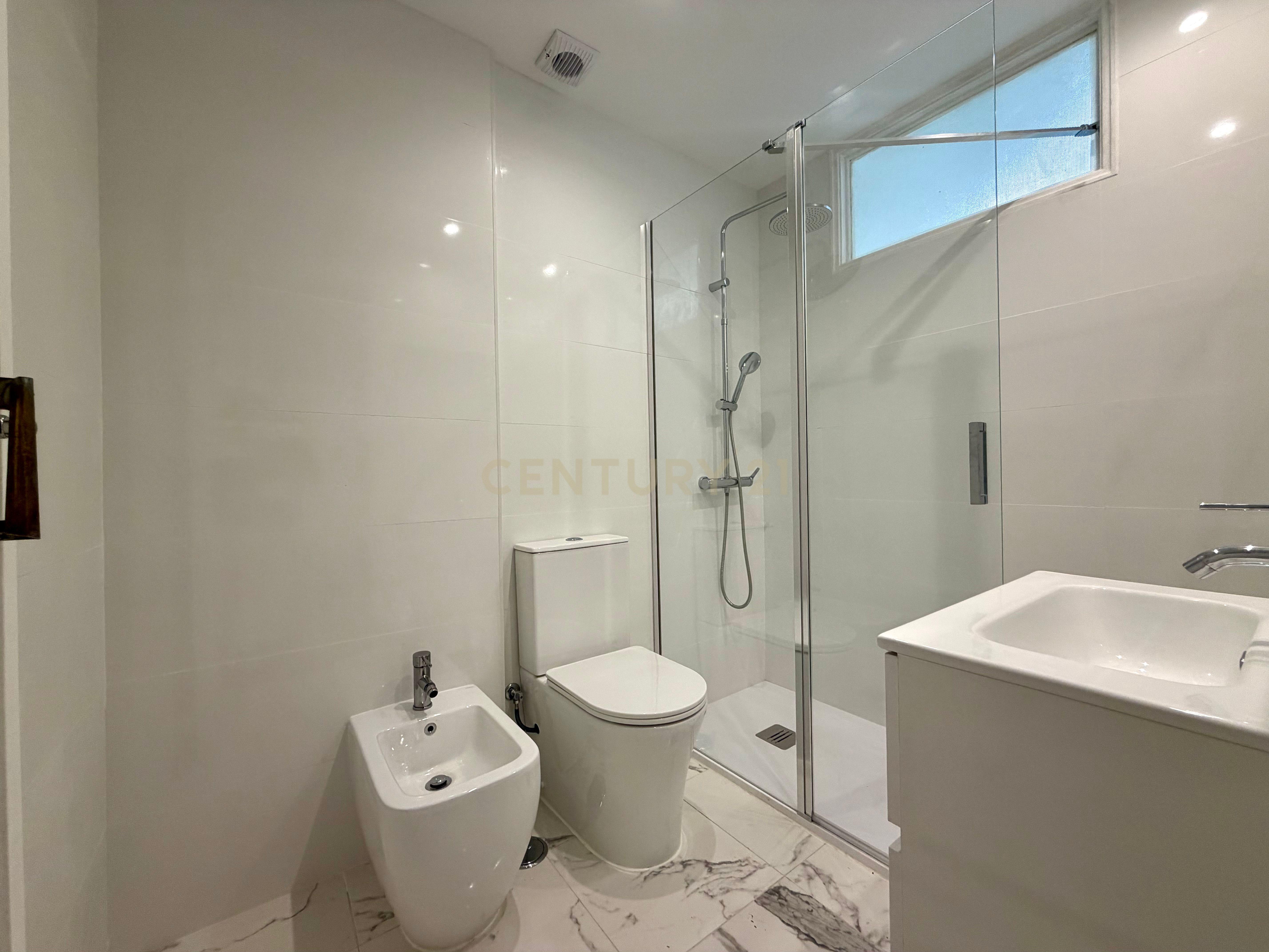 Fotografia 10 de Apartamento T0+1  em Benfica, Lisboa com Vista Panorâmica.