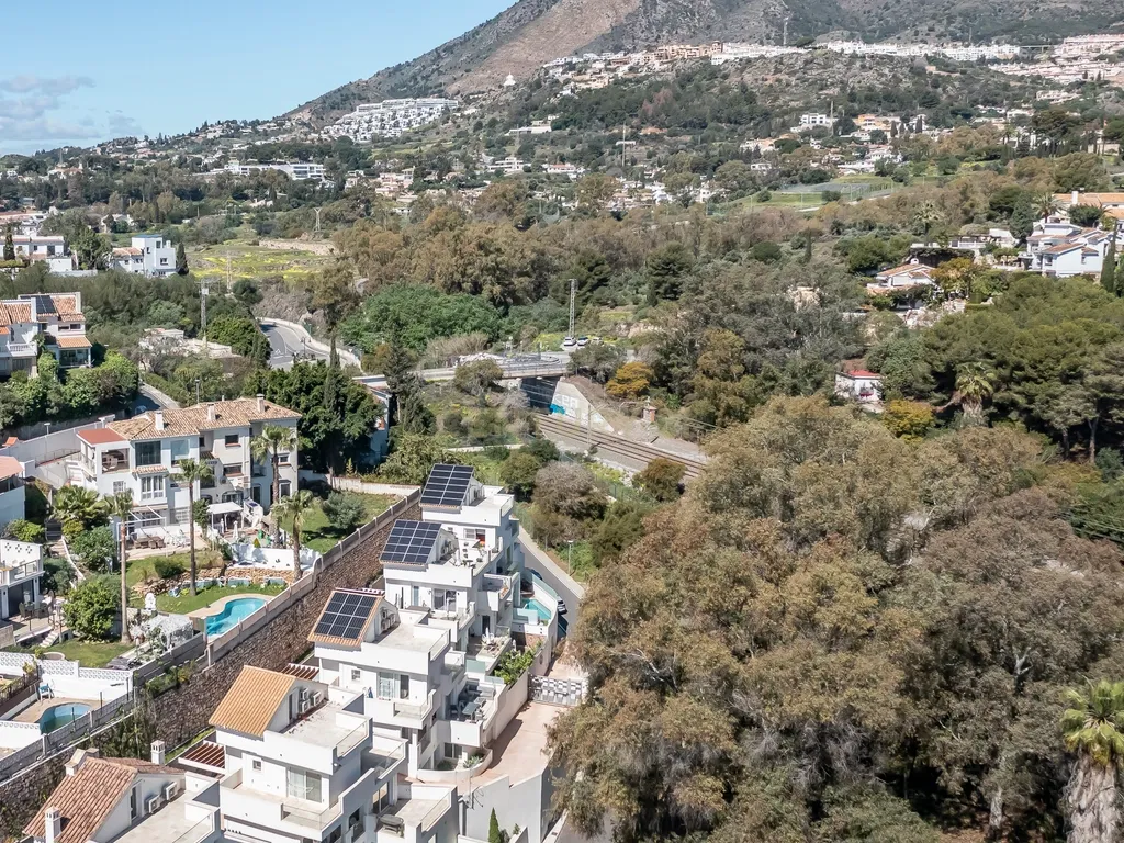 Moradia de Luxo a 500 Metros da Praia - Image 56