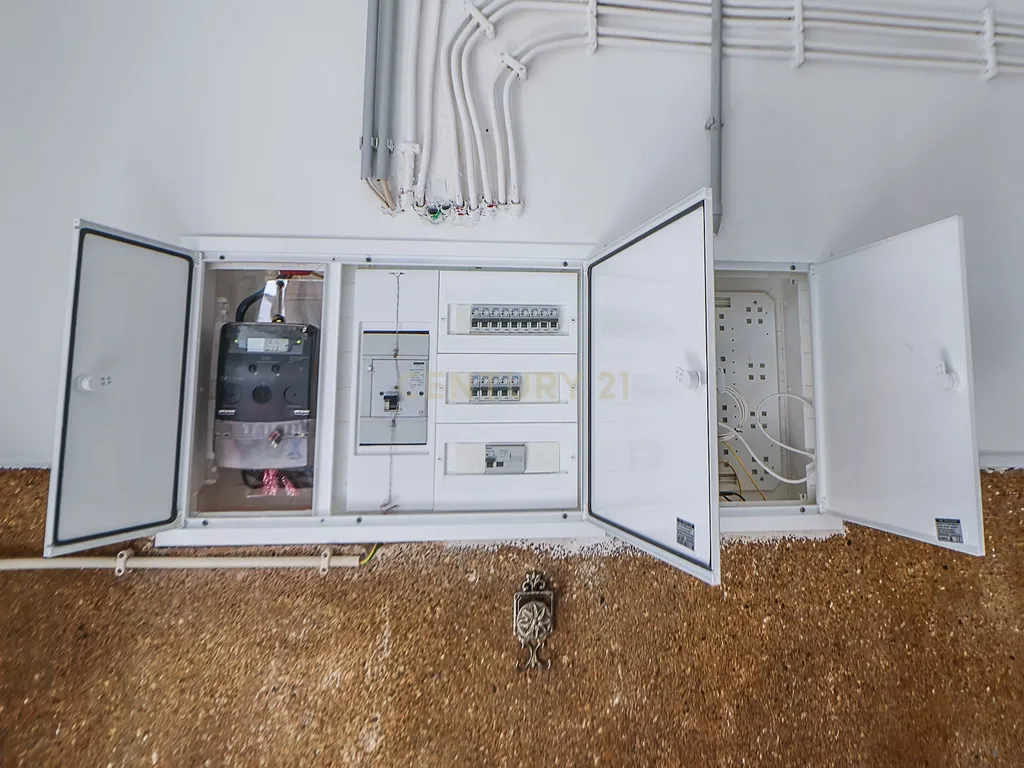 Loja na Torre da Marinha - Image 12