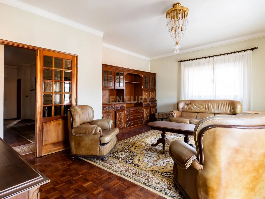 MORADIA EXCLUSIVA EM ALCOBAÇA – CONFORTO, ESPAÇO E POTENCIAL DE INVESTIMENTO! - Image 7