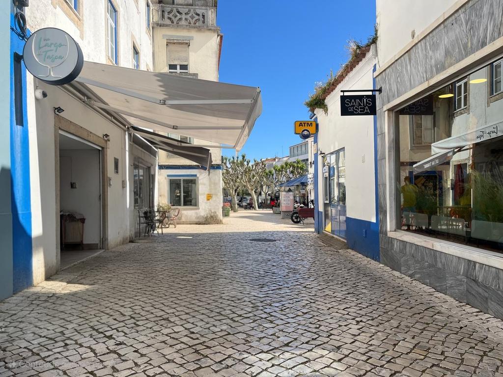Espaço Comercial em pleno Centro Histórico da Vila da Ericeira - Image 2