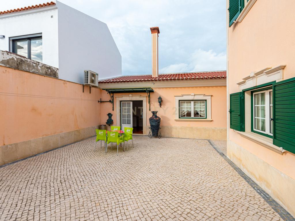 MORADIA T4 - SANTARÉM - Conforto, Elegância e Funcionalidade - Image 72