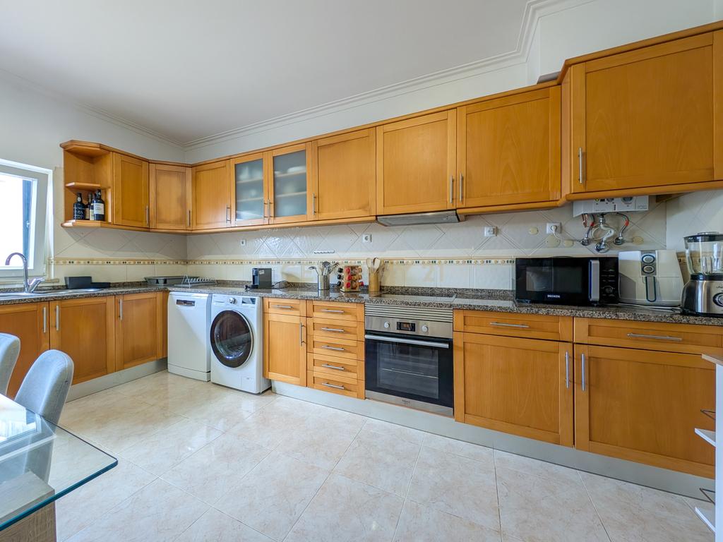 Quinta do Conde - Moradia Geminada Duplex com 142 m², com Garagem - Image 11