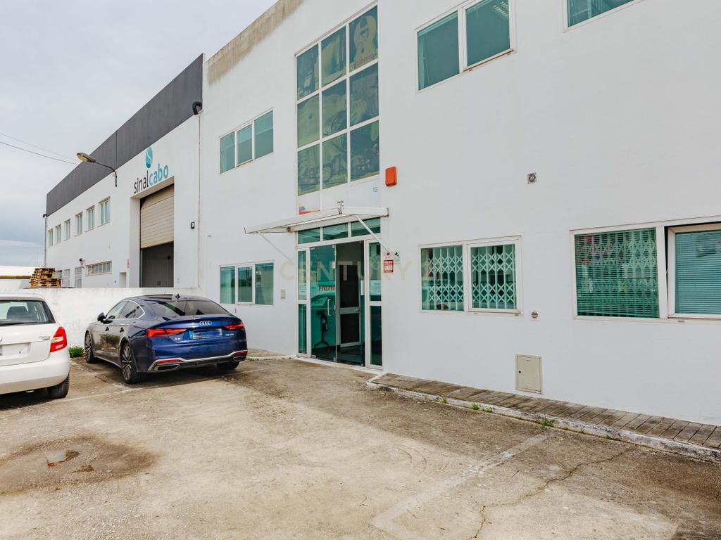 Armazém na Urbanização industrial Quinta dos Machados, Moita - Image 4