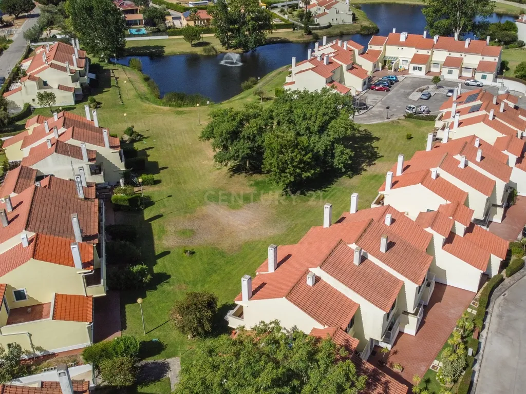 Moradia T3 no Condomínio Varandas do Golfe do Montado – Segurança, Conforto e Estilo de Vida Exclusivo - Image 81