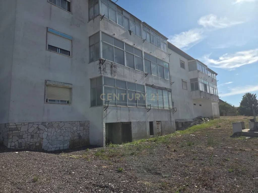 Apartamento T2 Sabugo (Almargem do Bispo) - Encontra-se arrendado a casal jovem com Contrato de Arrendamento a termo certo (Inicio:Novembro 2022) com renda mensal de 522,24€. - Image 6
